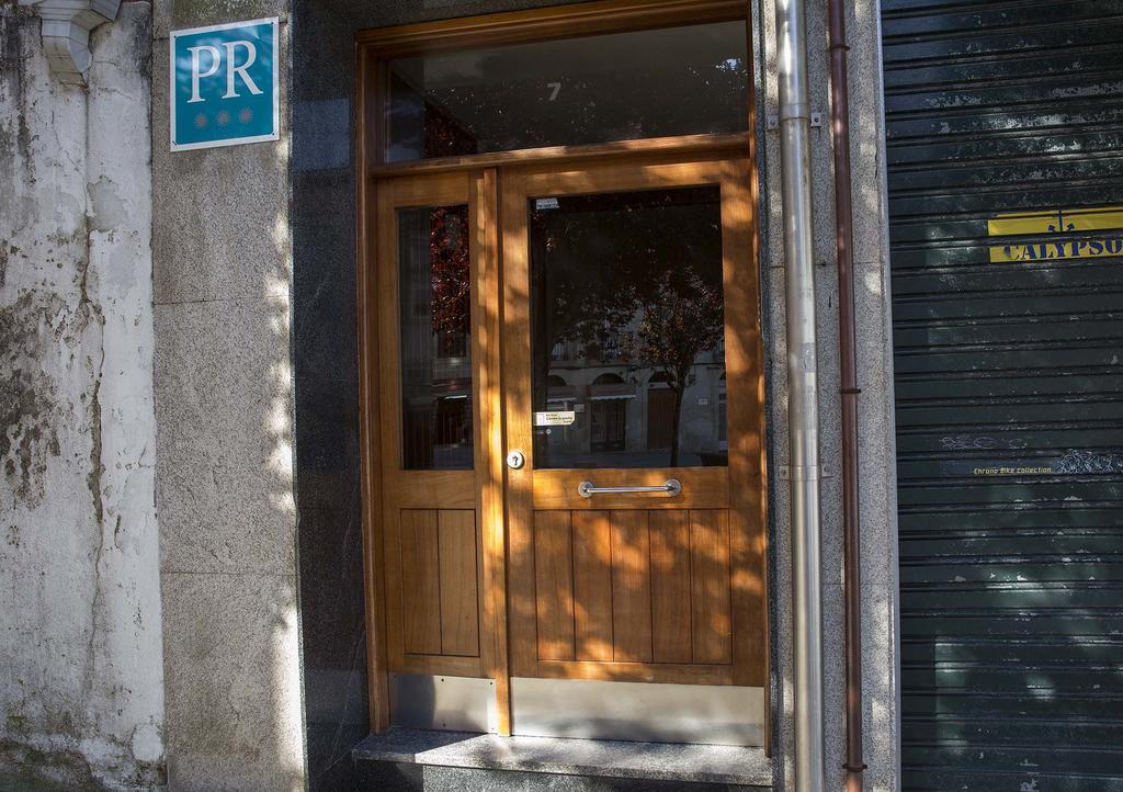 Hostal A Pedra Vigo Exterior foto